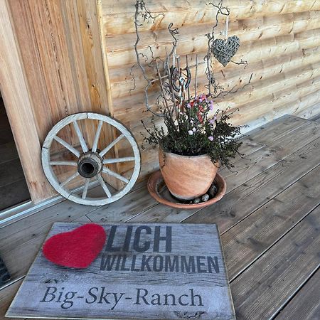 Big Sky Ranch Bed & Breakfast Liebenau  ภายนอก รูปภาพ